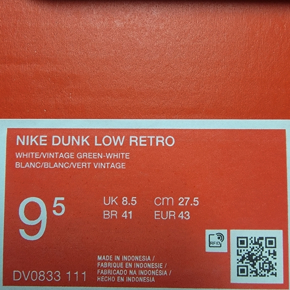 Nike Dunk Low Retro White and Vintage Green Sneakers Men Size 9.5 - Picture 6 of 6